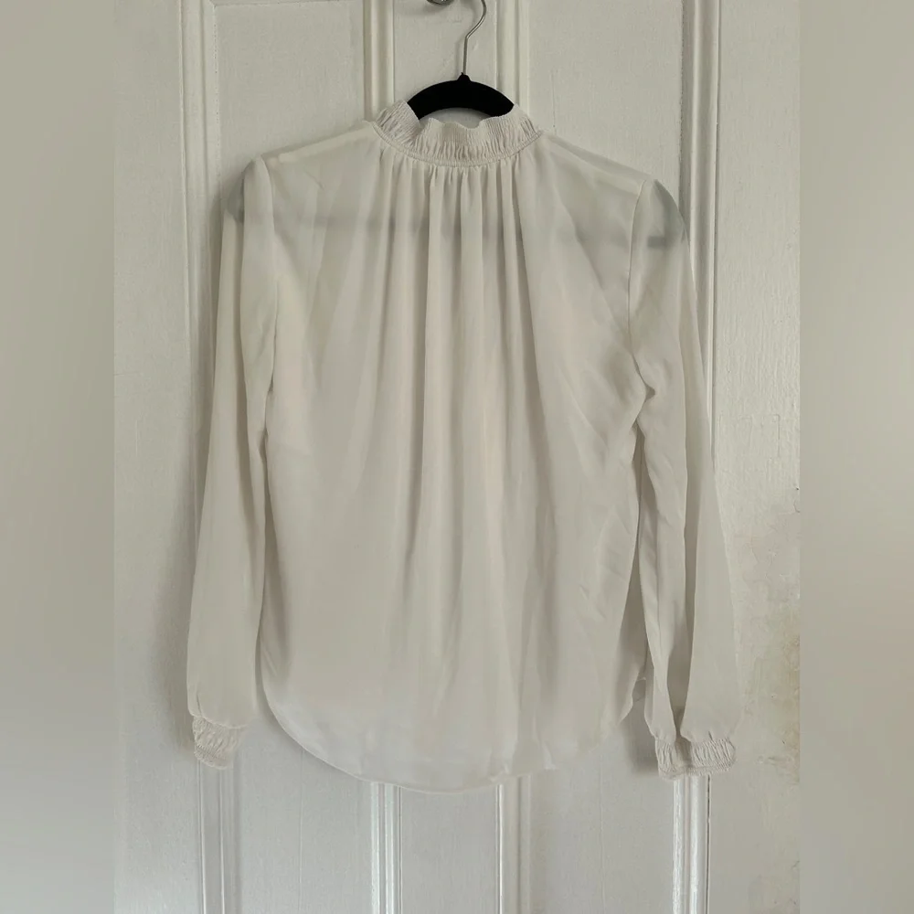 Babaton Aritzia Women's White Collared Keyhole Harry Blouse | Women's XS - Picture 3 of 5